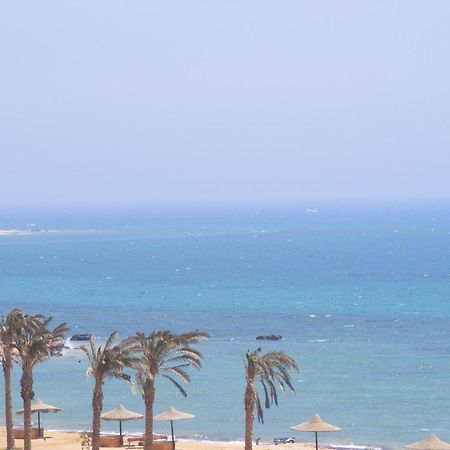 La Sirena Hotel & Resort - Families Only Ain Sukhna Exterior photo