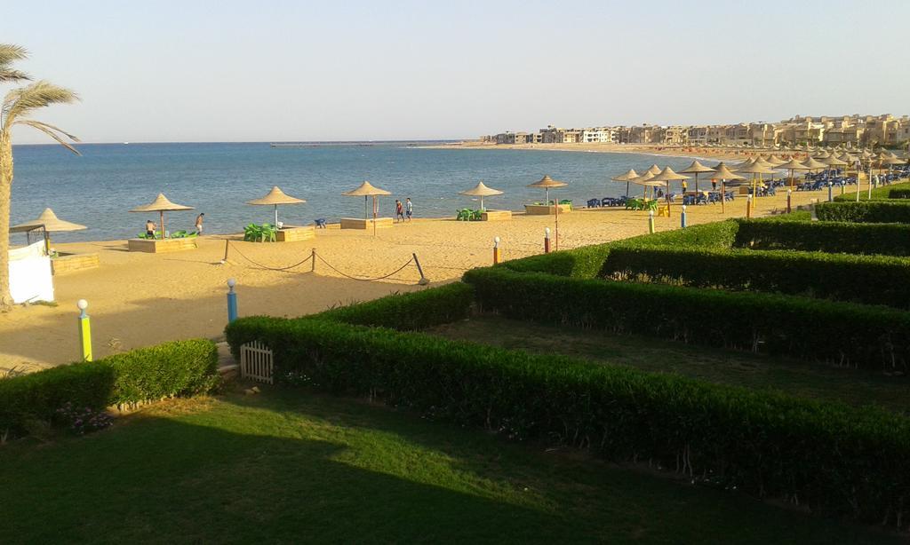 La Sirena Hotel & Resort - Families Only Ain Sukhna Exterior photo