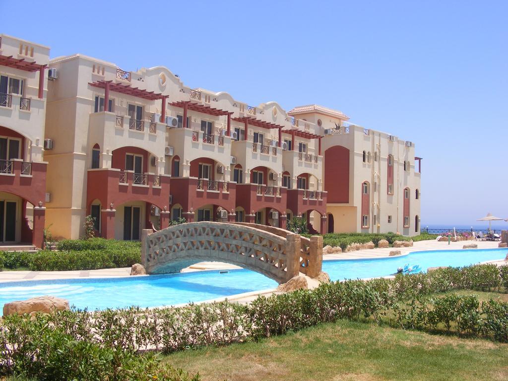 La Sirena Hotel & Resort - Families Only Ain Sukhna Exterior photo
