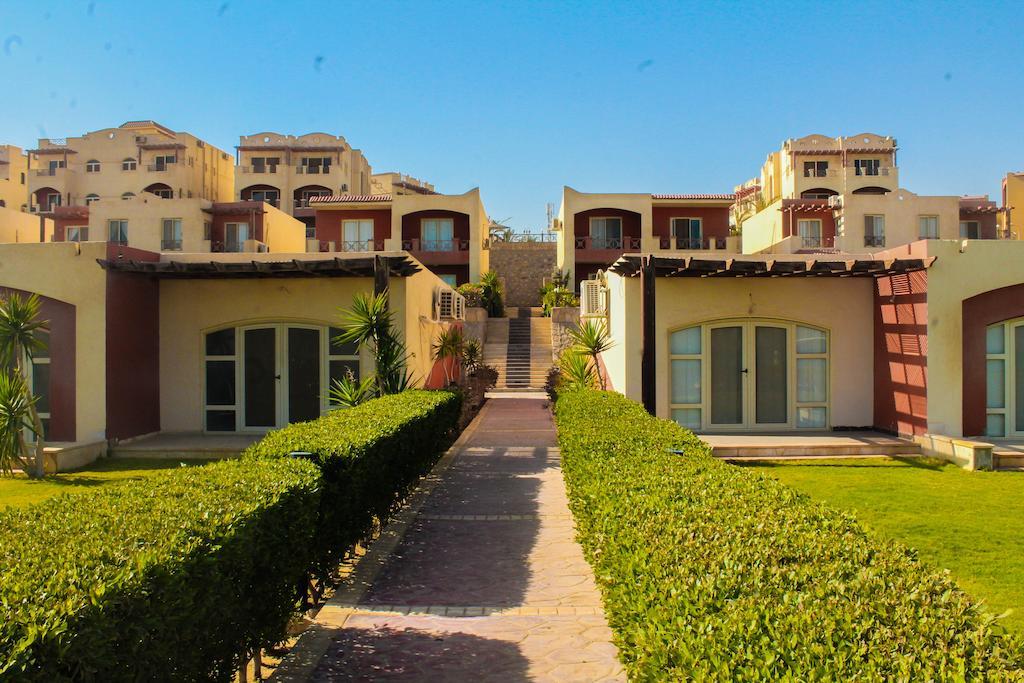 La Sirena Hotel & Resort - Families Only Ain Sukhna Exterior photo
