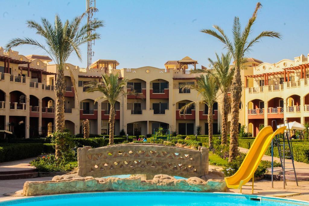 La Sirena Hotel & Resort - Families Only Ain Sukhna Exterior photo