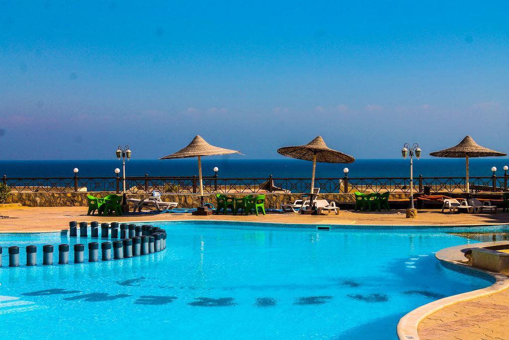 La Sirena Hotel & Resort - Families Only Ain Sukhna Exterior photo