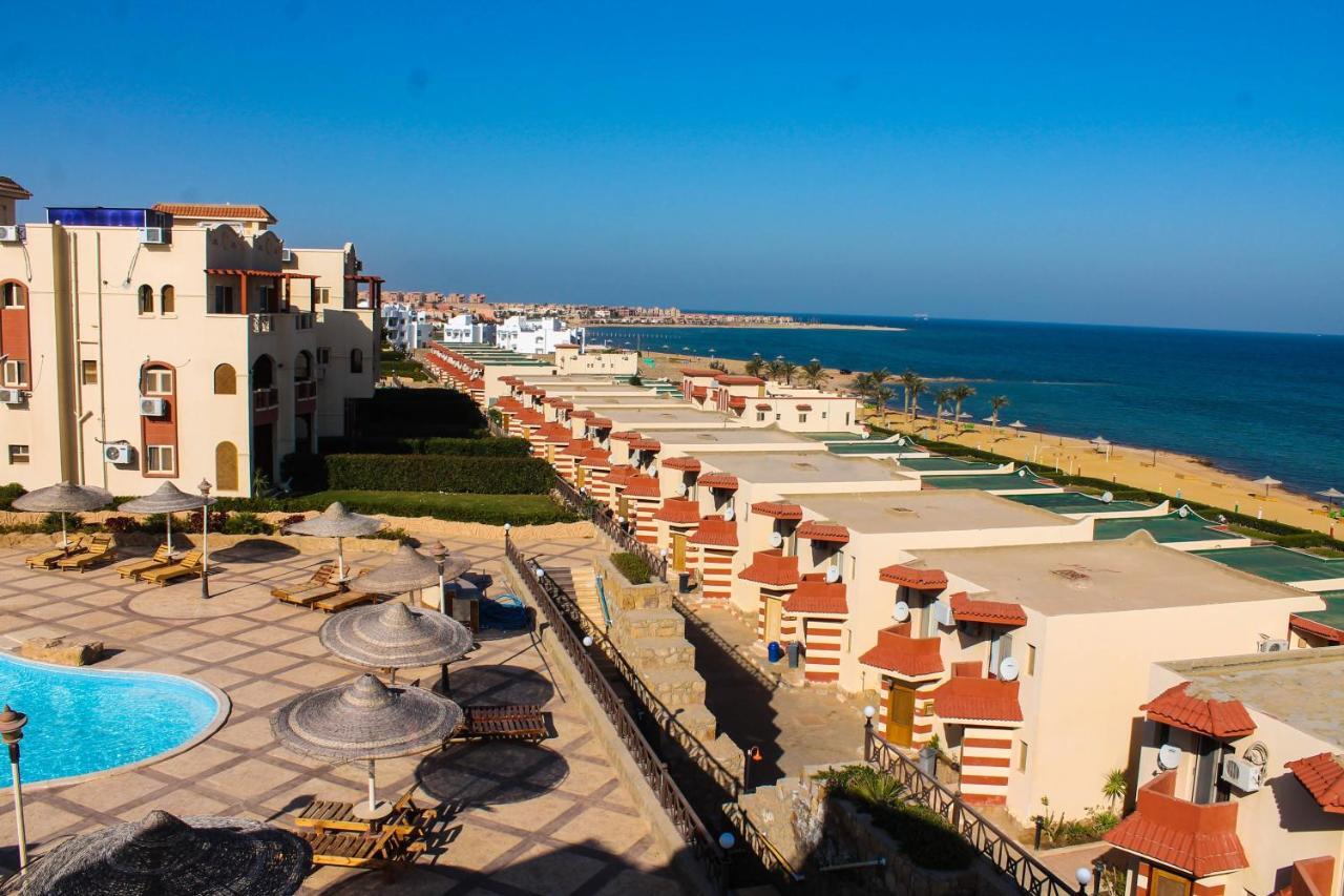 La Sirena Hotel & Resort - Families Only Ain Sukhna Exterior photo